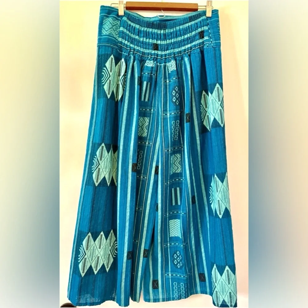 Blue Woven Cropped Cotton Palazzo Pants - Picture 2 of 7
